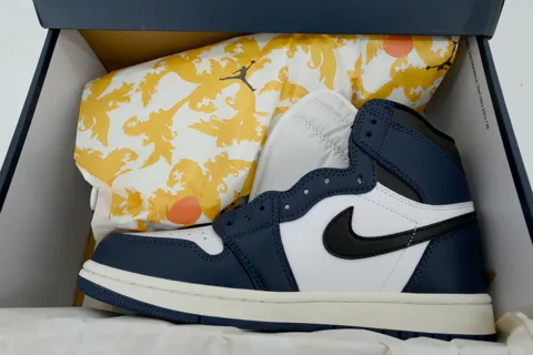 Air Jordan 1 High Midnight Navy – photo 8