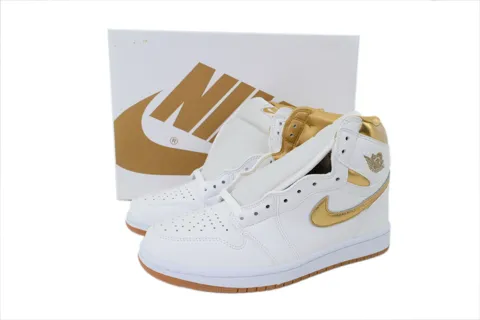 Air Jordan 1 High Metallic Gold – photo 6