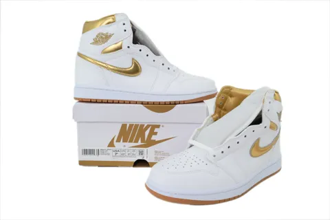 Air Jordan 1 High Metallic Gold – photo 7