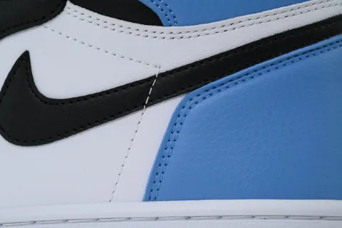 Air Jordan 1 High UNC Toe – photo 5