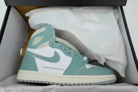 Air Jordan 1 High Turbo Green – photo 8