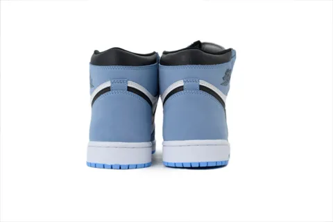 Air Jordan 1 High University Blue – photo 3