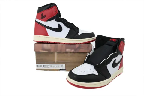Air Jordan 1 High Black Toe Reimagined – photo 7