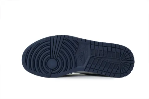 Air Jordan 1 High Midnight Navy – photo 4
