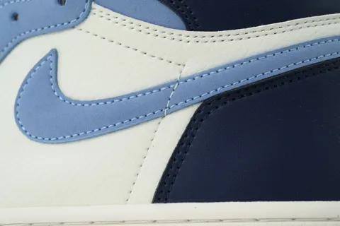 Air Jordan 1 High First in Flight – photo 5