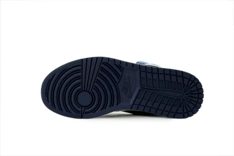 Air Jordan 1 High Obsidian – photo 4