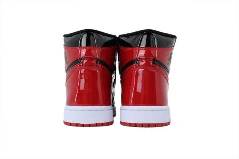 Air Jordan 1 High Patent Bred – photo 3