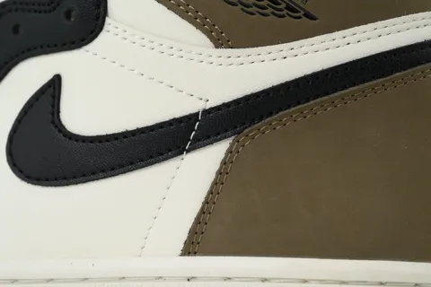 Air Jordan 1 High Dark Mocha – photo 5