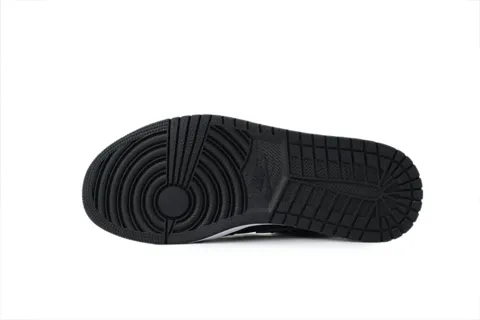 Air Jordan 1 High Shadow – photo 4