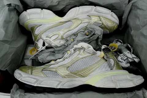 Balenciaga 3XL Worn-Out - White, yellow, silver – photo 8