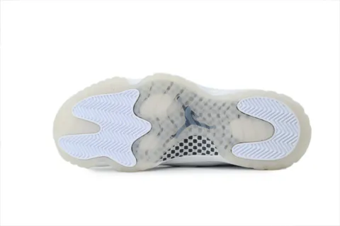 CDG x Air Jordan 11 White – photo 4