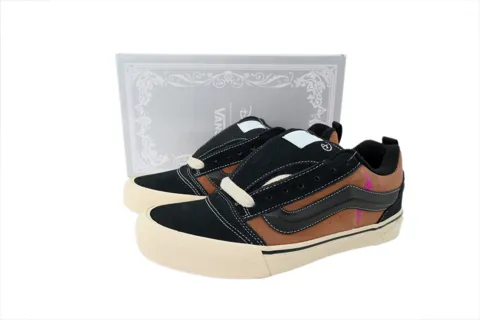 Disney x Vans Knu Skool Scar – photo 6
