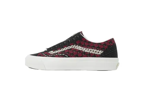 Knit Pack - Geo Check Bordeaux Red