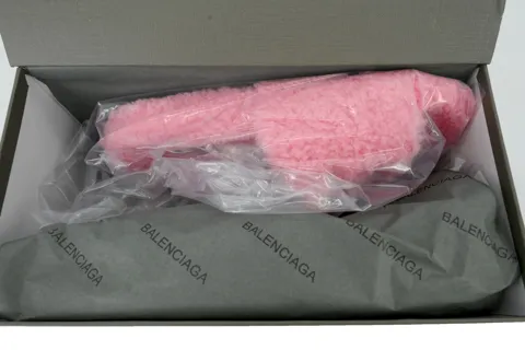 NBA x Balenciaga Furry Slide Pink – photo 9