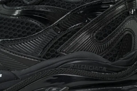 Balenciaga Runner 2.0 Triple Black – photo 5