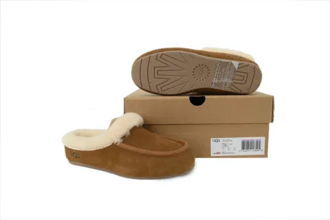 UGG Slides Chestnut – photo 7