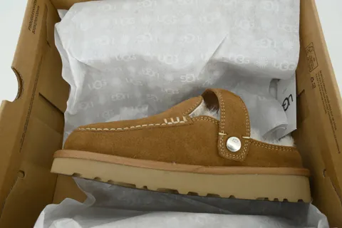 UGG Goldenstar Clog Brown – photo 8