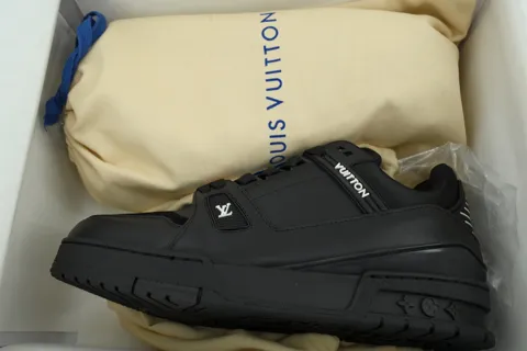 Louis Vuitton Trainer Triple Black – photo 8