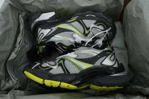 Balenciaga Runner 2.0 Black/Green – photo 8