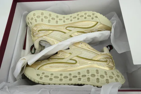 Gucci Cub3d Gold – photo 8