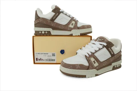 Louis Vuitton Trainer Gold Denim – photo 7