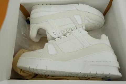 Louis Vuitton Trainer White Knight – photo 8